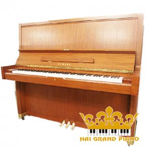 Piano Yamaha U7C